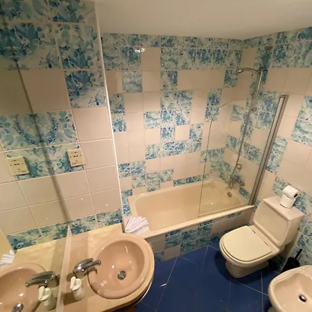 Marina Pool & Sea Apartment *